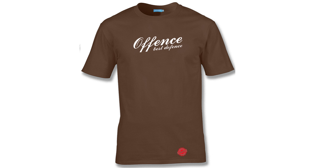 T-SHIRT OFFENCE BEST DEFENCE CHOCOLATE Offence best defence